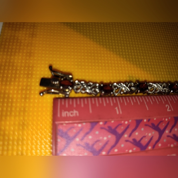 7in 925 Ruby and love knot tennis bracelet - Picture 3 of 6